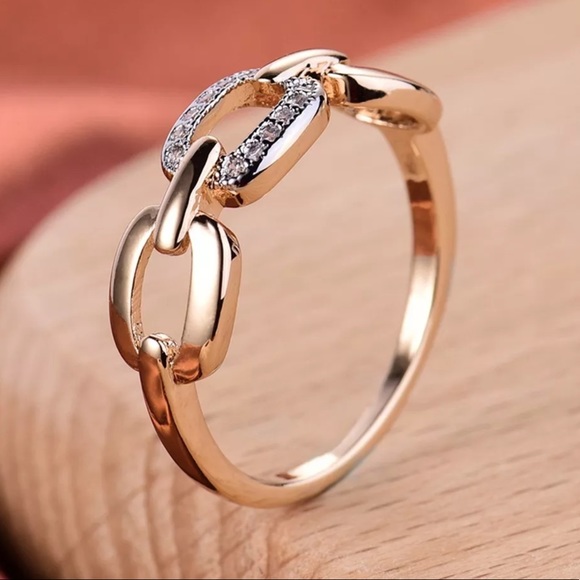 ❤️Size 8! Platinum Link Sapphire Crystal Gold Ring - Picture 2 of 8